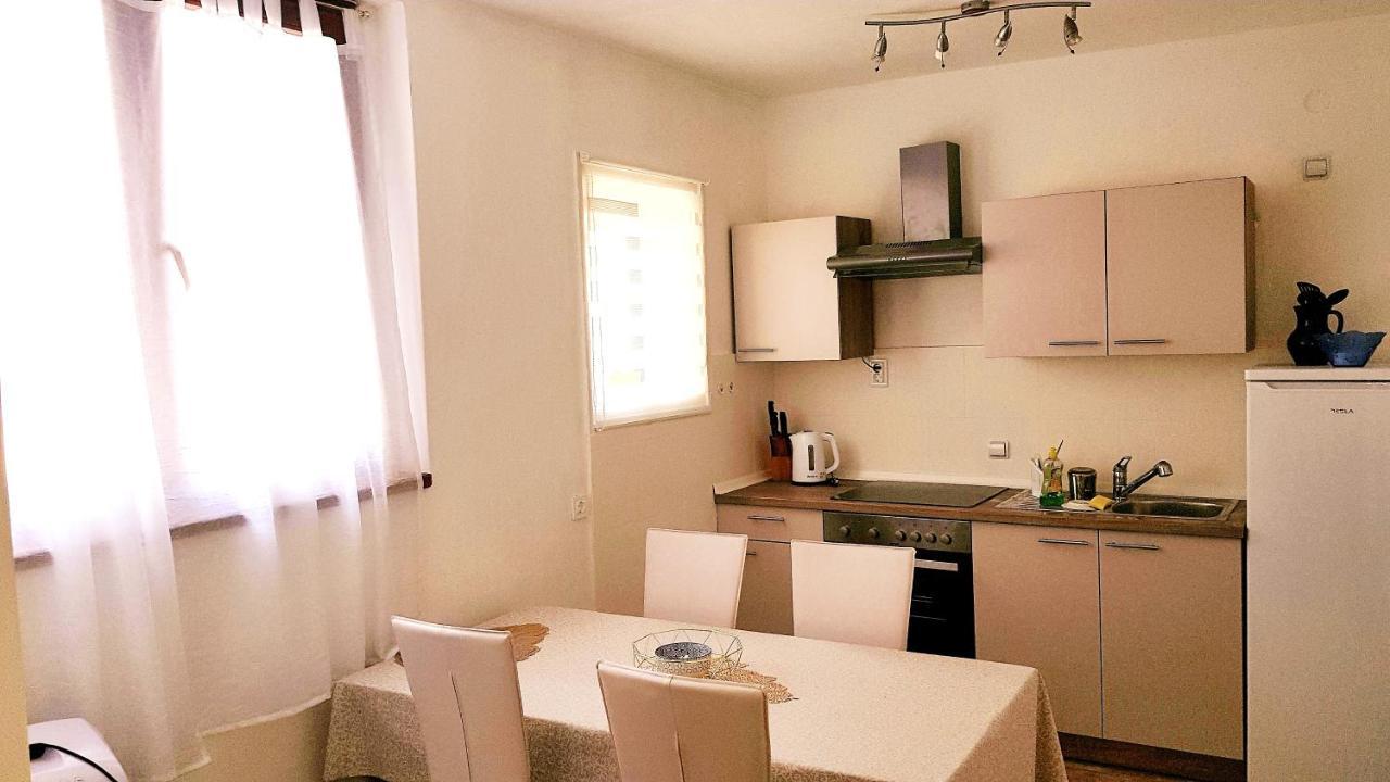 Holiday Apartment Nina , Zadar Old Town Экстерьер фото